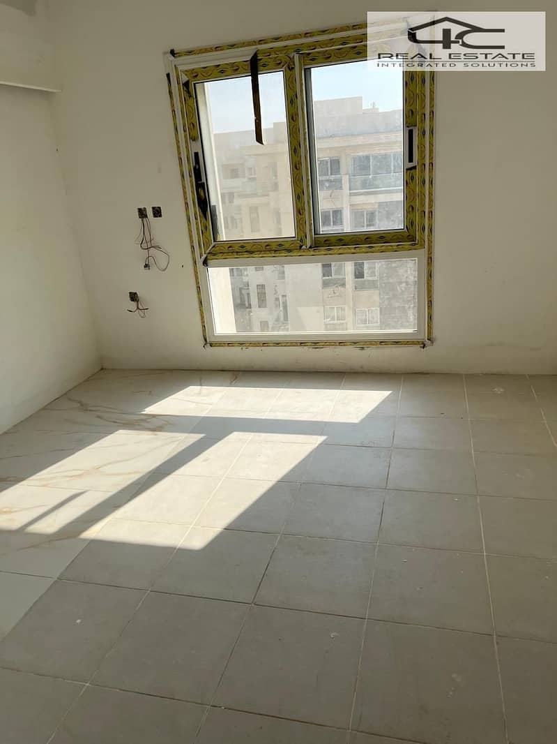 5 WhatsApp Image 2025-12-13 at 4.24. 20 PM (1). jpeg