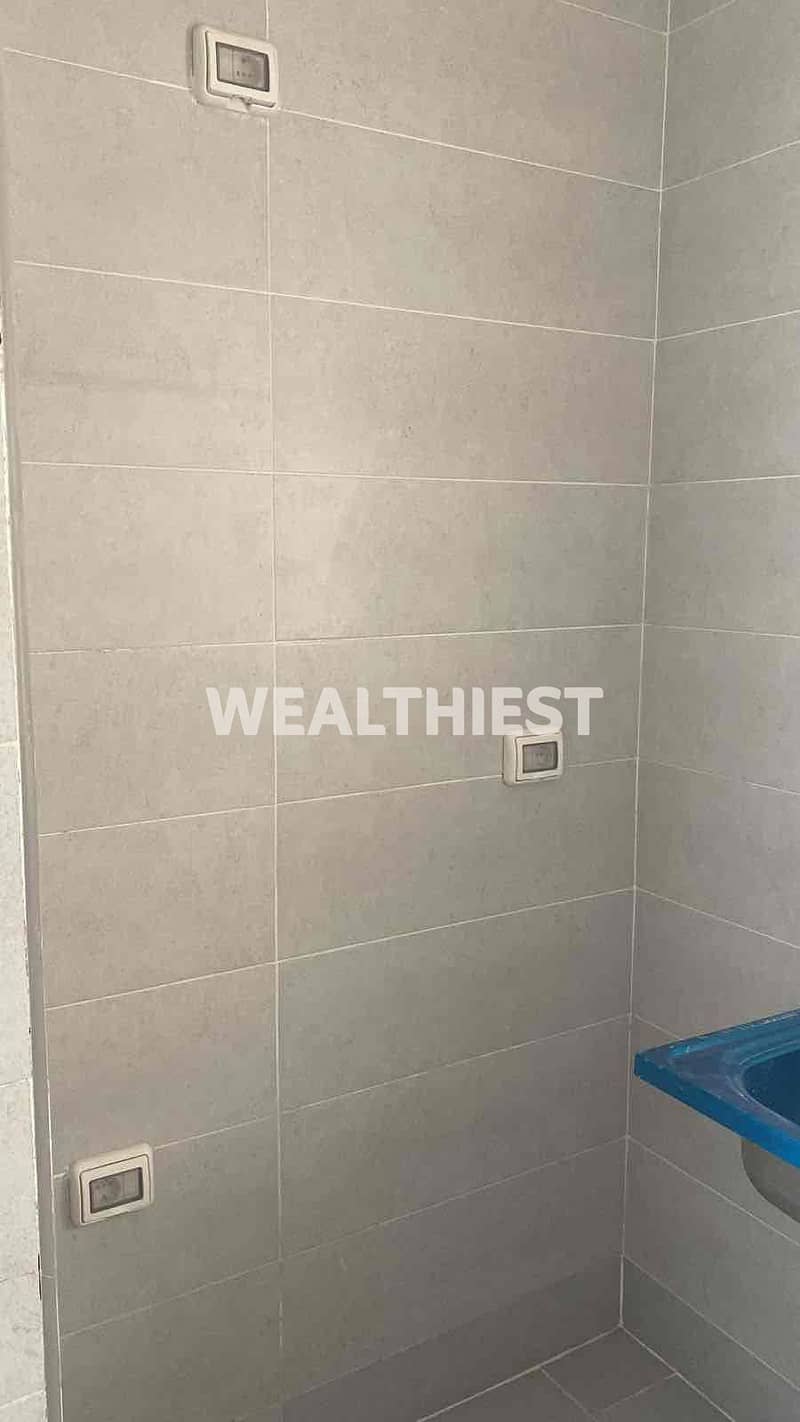 11 3c811397-7a83-4692-bd1a-db69b05e62ee. jpg