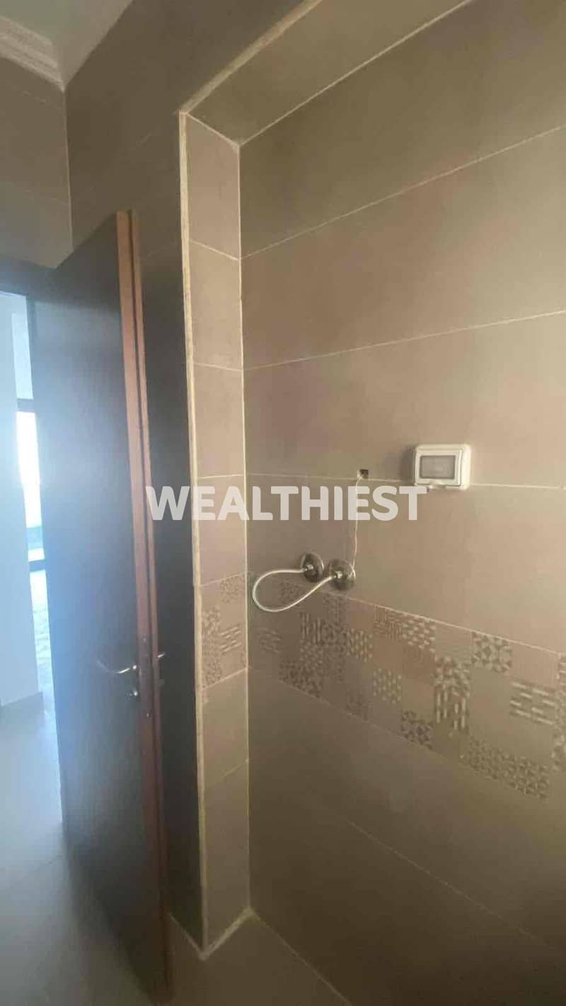 16 0f96a0e9-a601-4b51-bb2d-2e3b405f2e7d. jpg