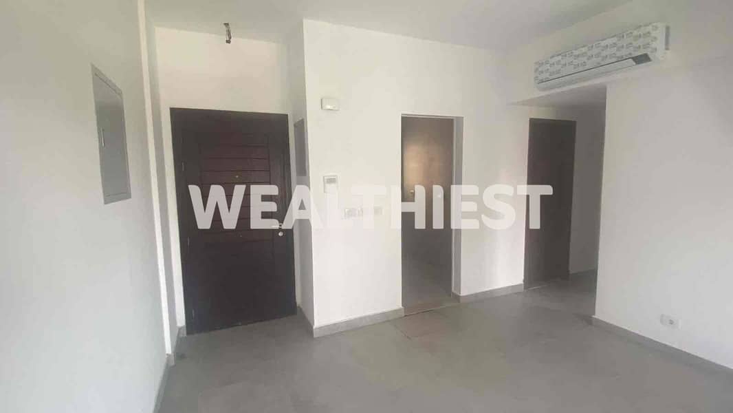 27 268a894f-b37a-4d32-ade2-e5c598a11f42. jpg