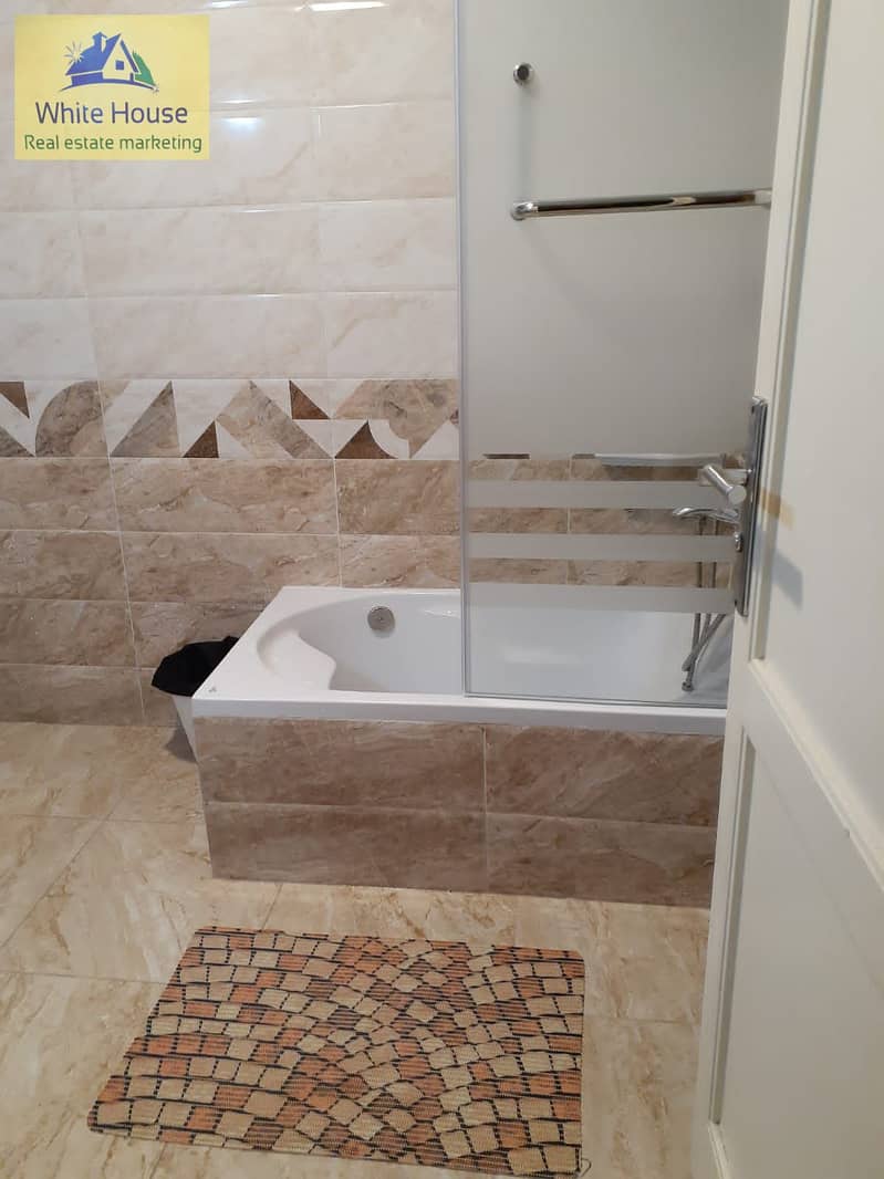 4 63e9b22e-66ff-4542-8966-b26276ffa737. jpg