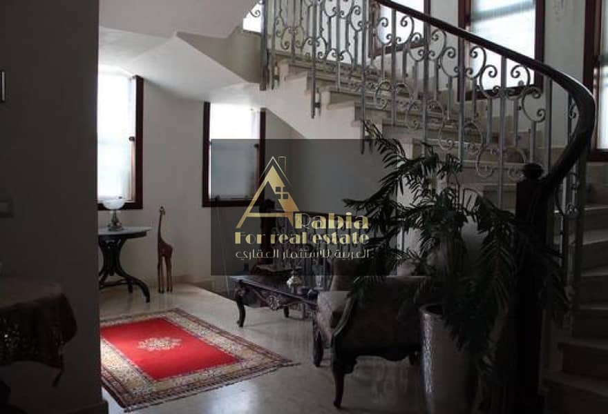 10 637241f6-f827-480a-9989-631c456f8d48. jpg