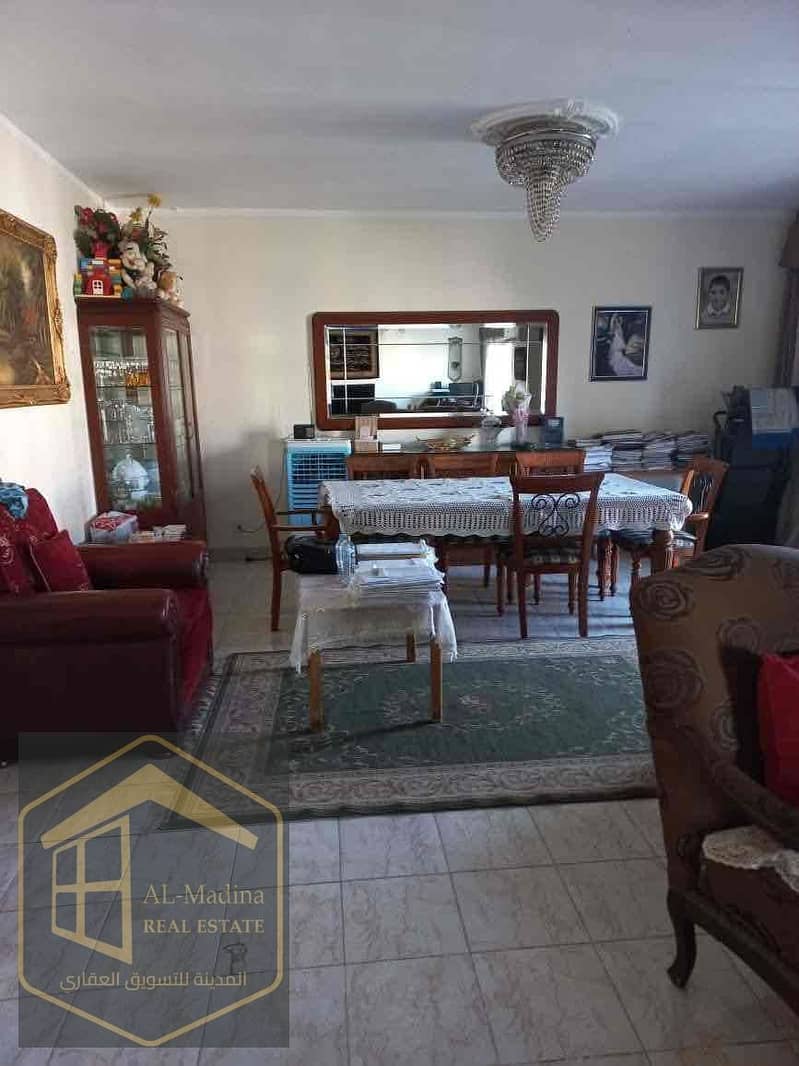 2 42b2ed8f-f282-4ed2-ab60-5f7b8b486da6. jpg