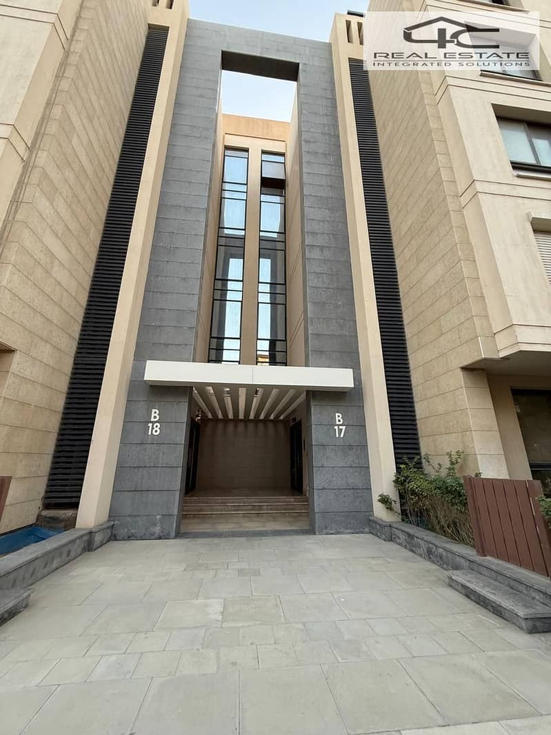 7 0bdd3ce3-dee5-477b-9255-de195f36f5b6. jpg