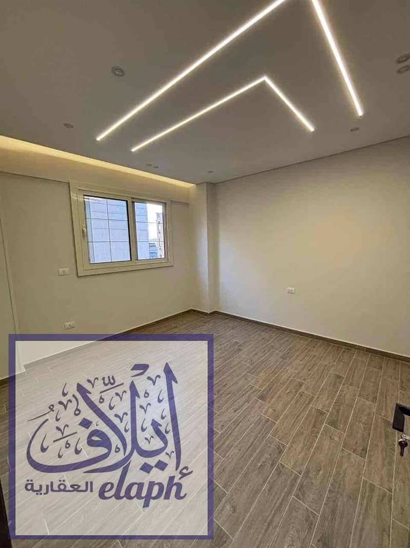 7 e04a6d23-99fc-4faf-b82d-a1e70fea0d27. jpg