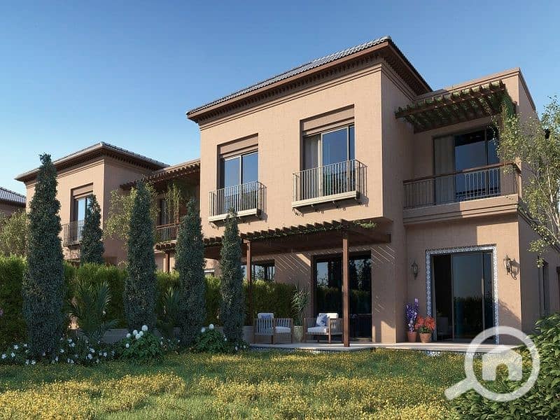 8 Town House-Back-03. jpg