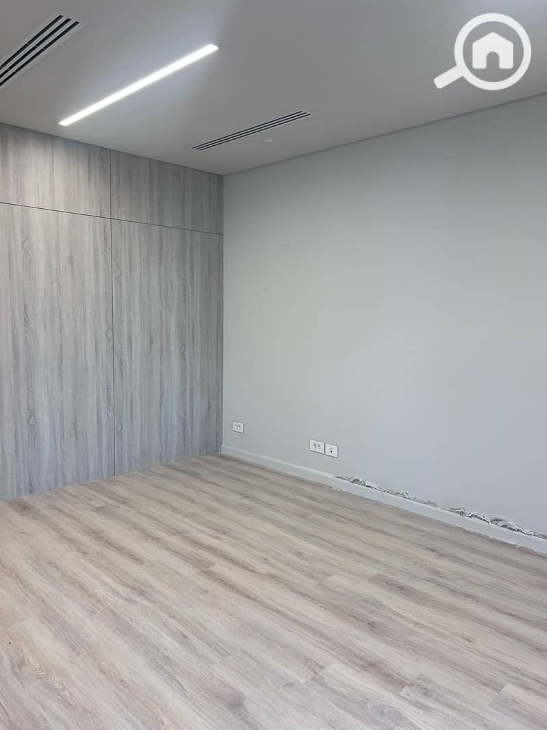 7 WhatsApp Image 2025-12-20 at 8.43. 51 PM (2). jpeg