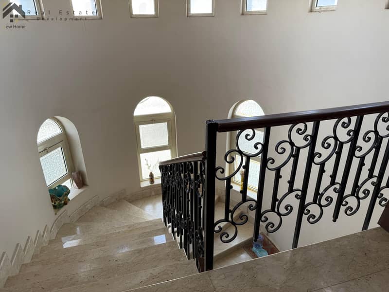 13 WhatsApp Image 2025-12-14 at 15.28. 40_ee3d9f58. jpg