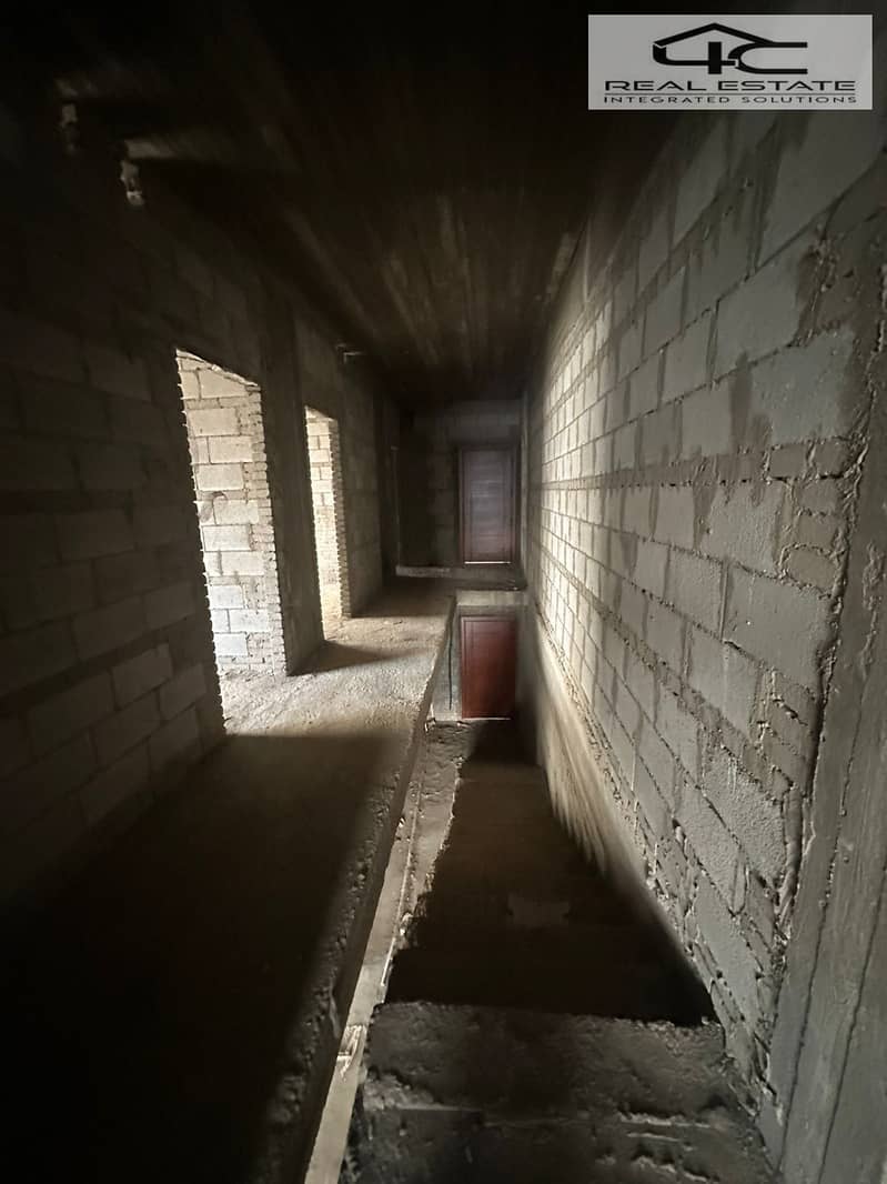 10 WhatsApp Image 2025-01-30 at 9.45. 50 PM (1). jpeg