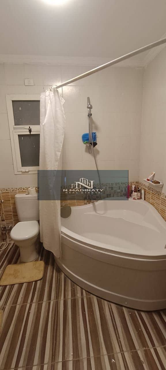 10 387127fc-9eef-41ab-a7c8-f6db68b86a36. jpeg