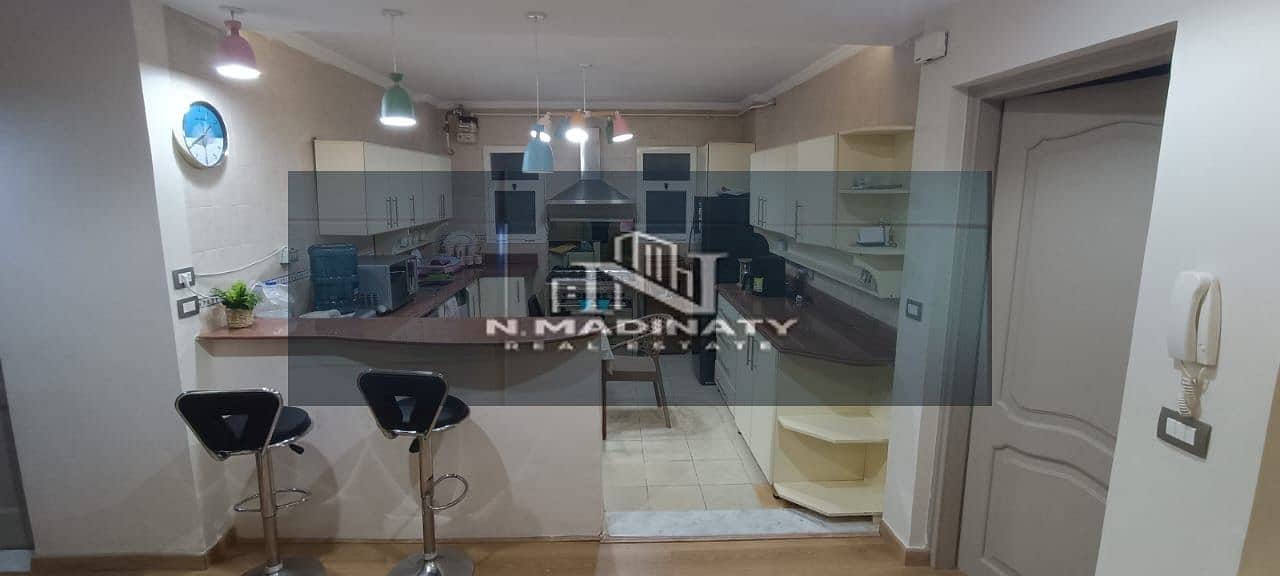 12 f1f48f8e-746e-46ca-98c6-6f4334d63a44. jpeg