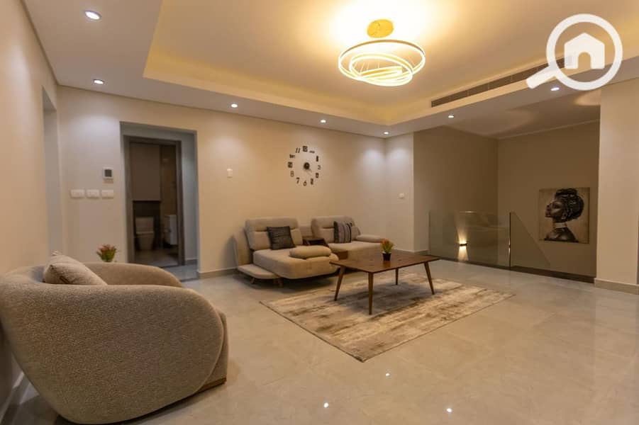 3 WhatsApp Image 2025-10-01 at 17.13. 29_fcb071ba. jpg