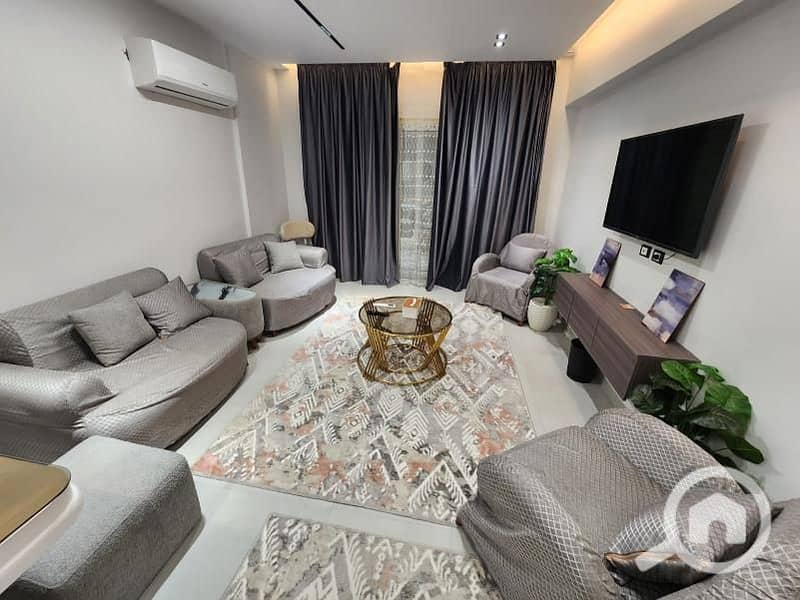 2 15d80059-8cb8-4f50-8aeb-55d9bc5015ff. jpg