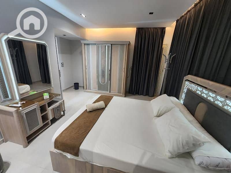 5 5cb5b5f0-e4ef-4ead-80aa-5dd1aef7601a. jpg