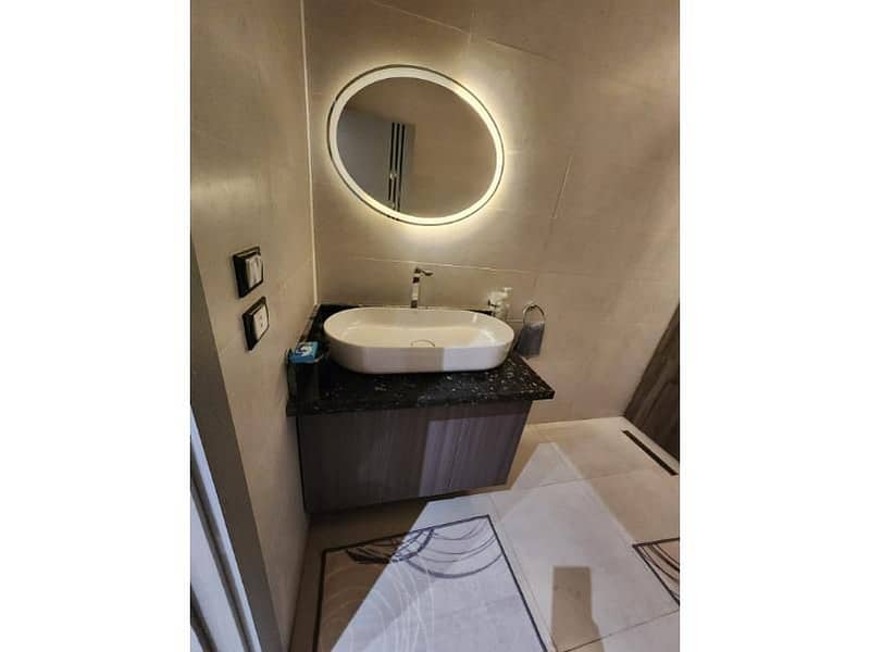 12 1825d284-0662-47d1-a773-a3deabbe9fe2. jpg