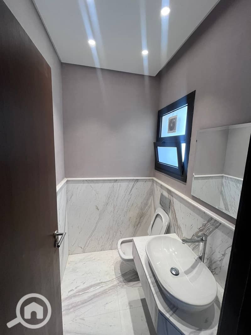 6 557478652_1335516831498699_5369270903280306011_n. jpg