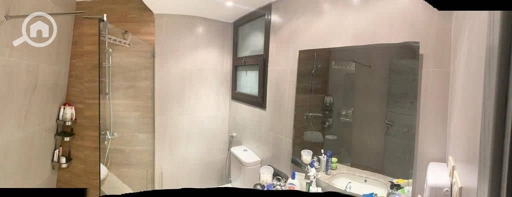 4 WhatsApp Image 2025-12-19 at 23.03. 40_0bb25504. jpg