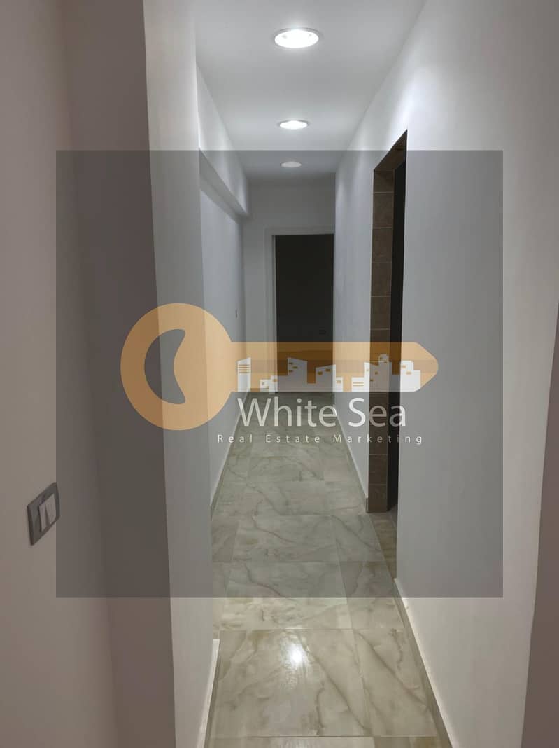 2 69e4a609-cabb-4d8e-9cdd-1da1af8ecfd2. jpeg