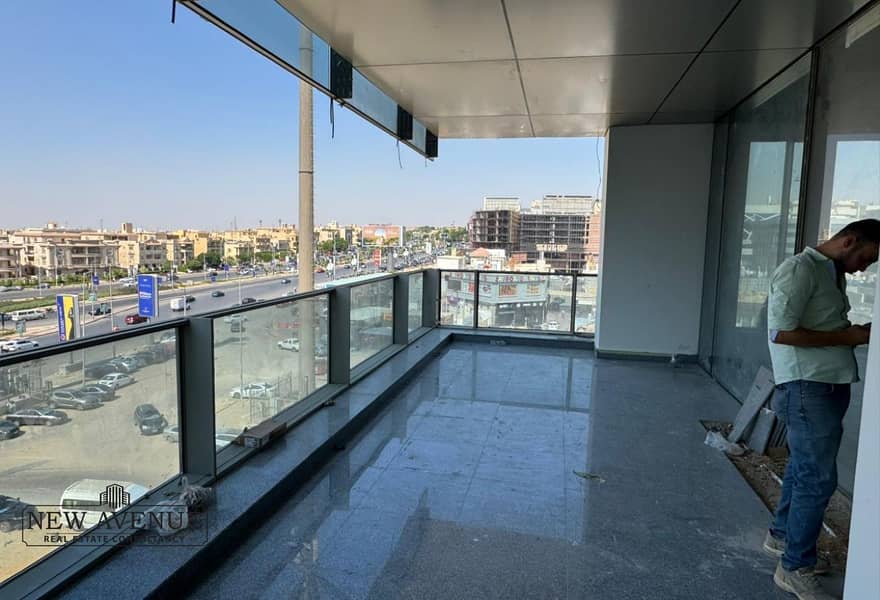 4 6355ff36-ed11-4f4c-a938-1ae47dd7bb75. jpg