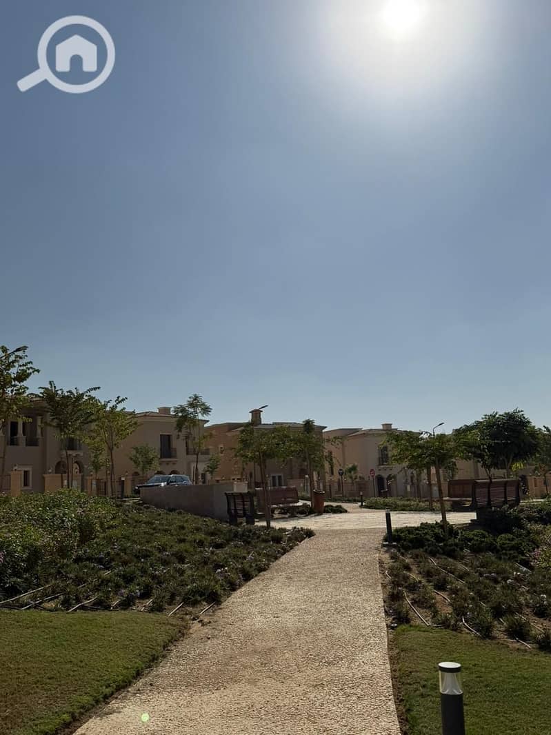 5 1a0f4fe4-1a67-4175-8482-aae76f5f4d52. jpg