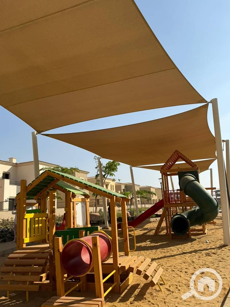 8 340733b6-9c94-4166-b494-1b283ccb64e2. jpg