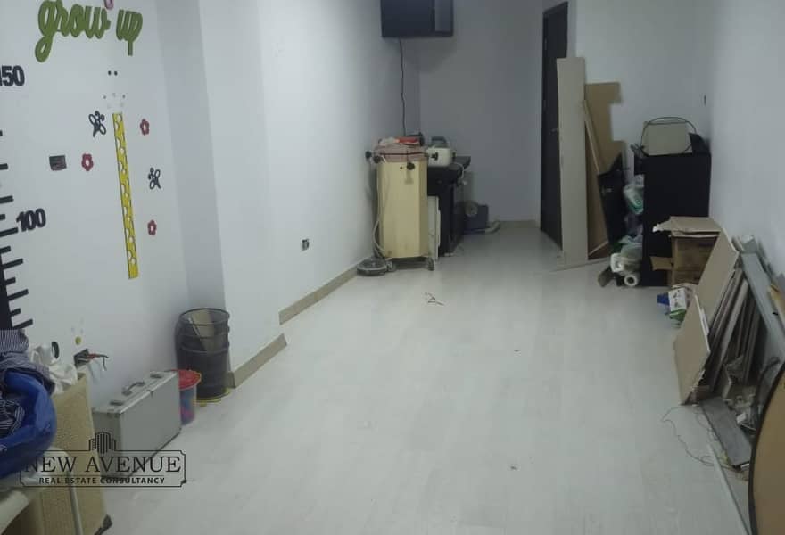 4 3ec0e2bf-a521-4bf9-880c-1aecc182468b. jpg