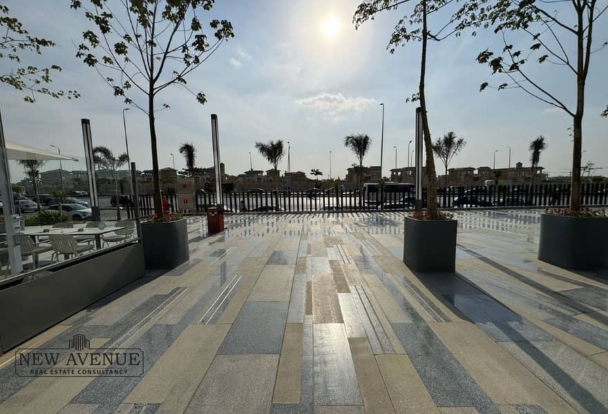 4 ecb11dc9-fc8f-4f18-9b2b-f6fab7868f05. jpg