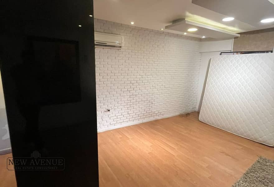 9 ffe0559a-e1a3-4135-9b55-4c01b88bb8c2. jpg