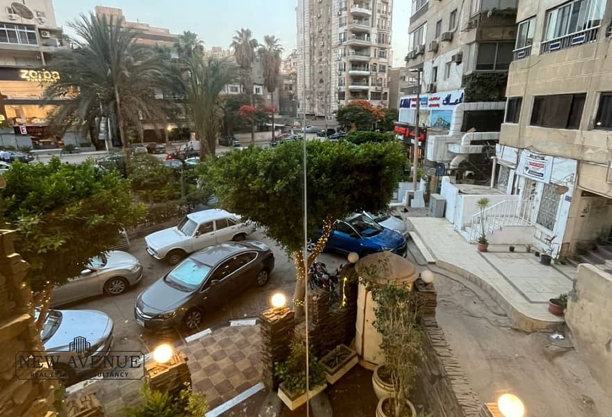 10 cdf22b82-5fe3-4375-8de5-b8246a38cbed. jpg