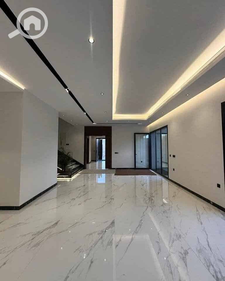 8 580983743_122187028610512505_6545336055098036526_n. jpg