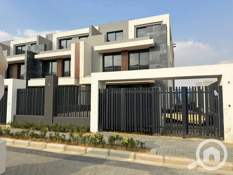 8 588417406_1366853588264220_3943291026914959341_n. jpg