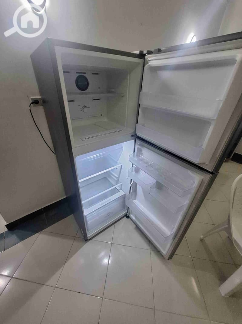 5 703b3137-fbc1-423b-8b73-34e80fe0e30b-1_all_2. jpg