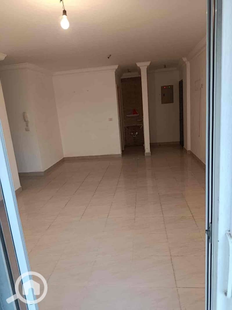 9 3f1c1b43-0d48-448e-b44a-5b3f9b88dddf. jpg