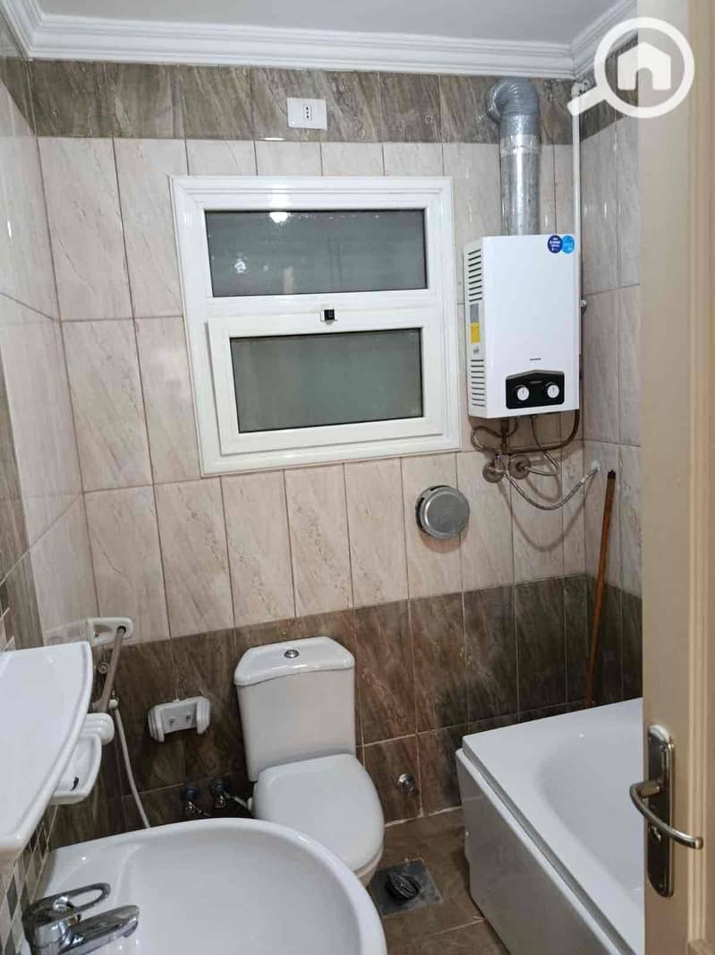 12 823ba0b5-1f6d-4e69-9799-1354fba2f3c5. jpg