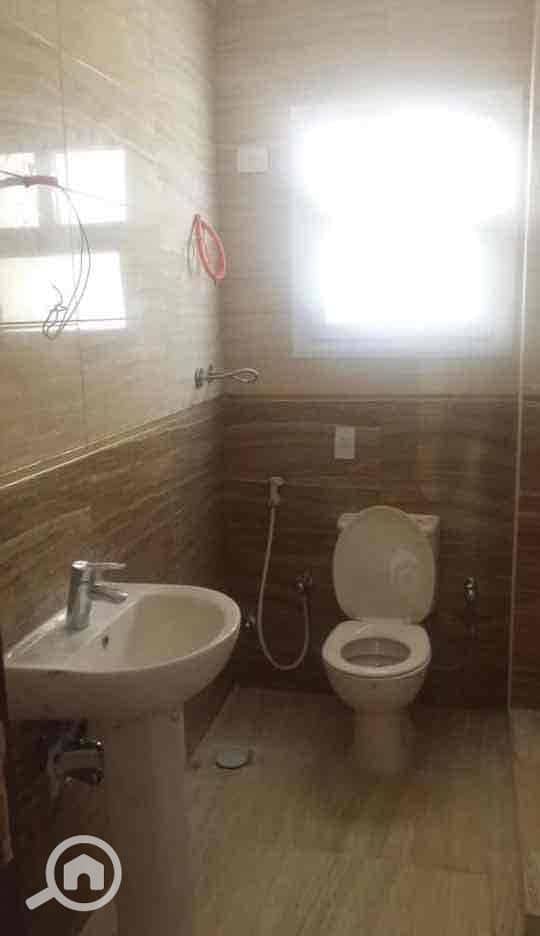 4 a6106d88-597c-494c-82d6-4bf389dd2b03. jpg