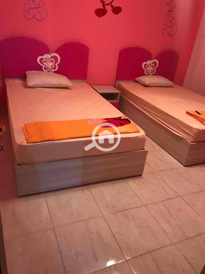 8 ce325792-b480-49b1-8b8e-2ed312195edc. jpg