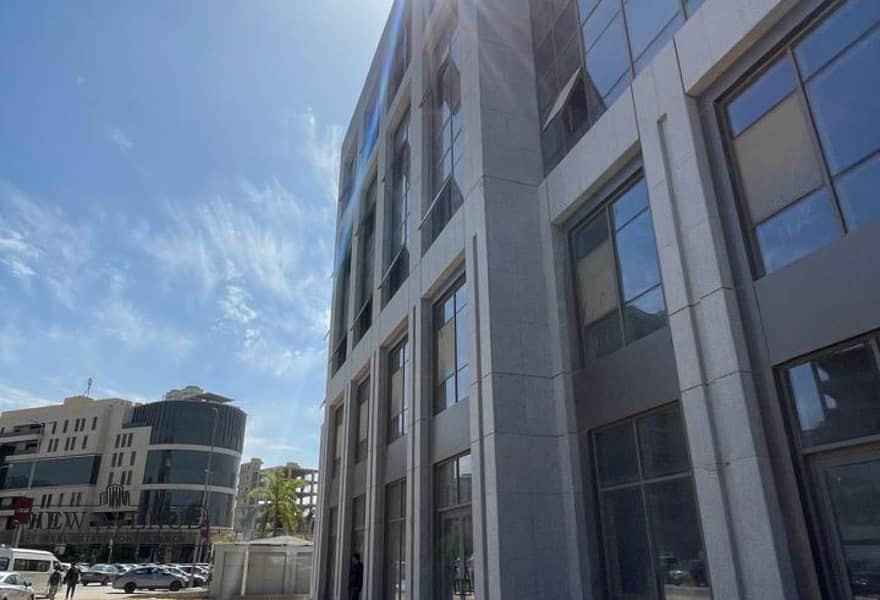 3 5b03b37e-dba9-4ee0-9e73-6e57dcc2c607. jpg