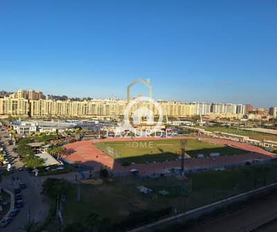 شقة 3 غرف نوم للايجار في سموحة، الإسكندرية - 3. png