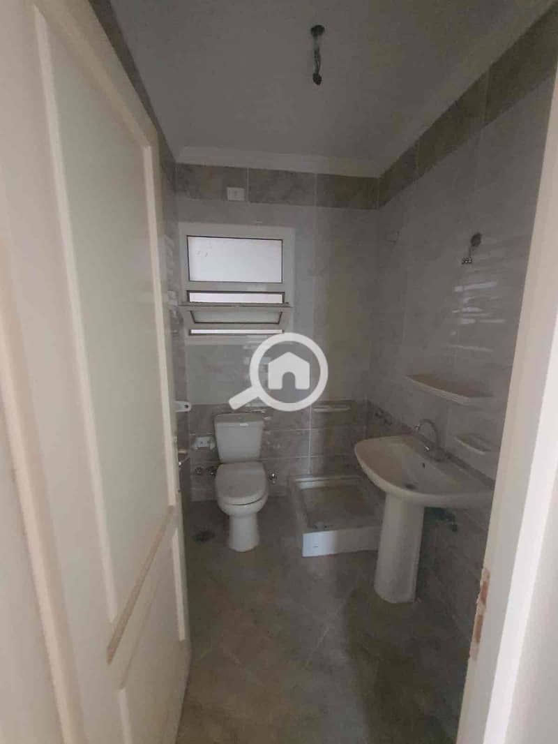 6 52e9d2bd-f829-40d7-b53e-53e9390d2558. jpg