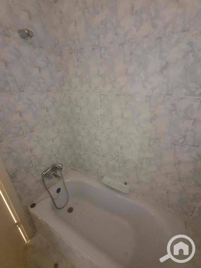 12 ddbe8418-8012-479f-a812-878a7e8b9b0d. jpg