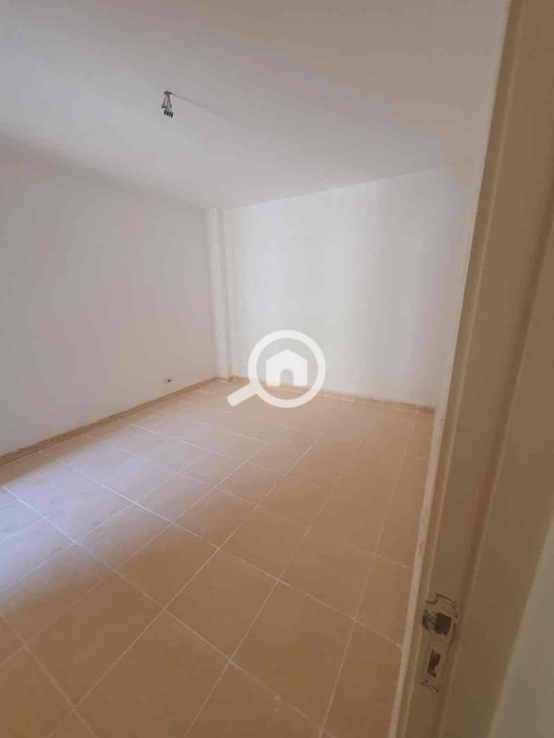 13 98ea6883-a650-467c-9227-da3908901b50. jpg