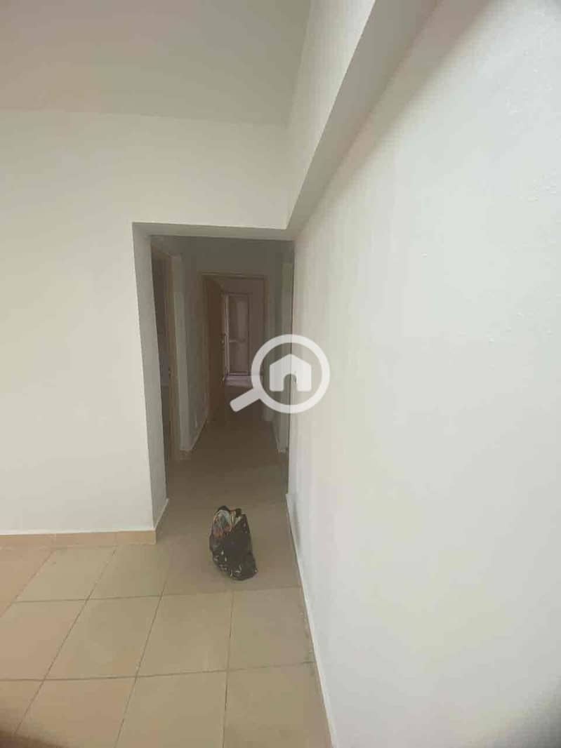 9 814dc1ec-d825-429e-8a0c-812a37cd5c2b. jpg