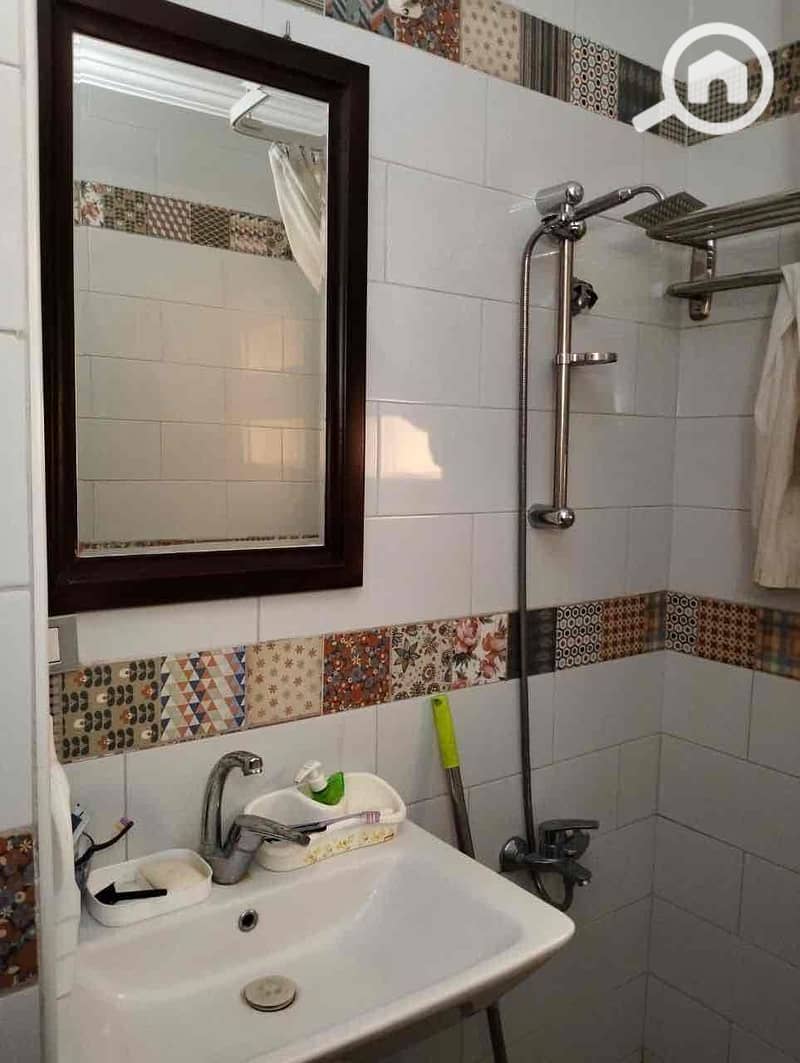 4 79f3126d-8d05-4fea-93f1-61eb665158ba. jpg