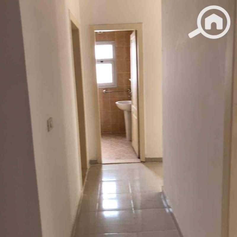 12 c2de34a3-1697-45b1-b9e7-dd11cbd59a9f. jpg