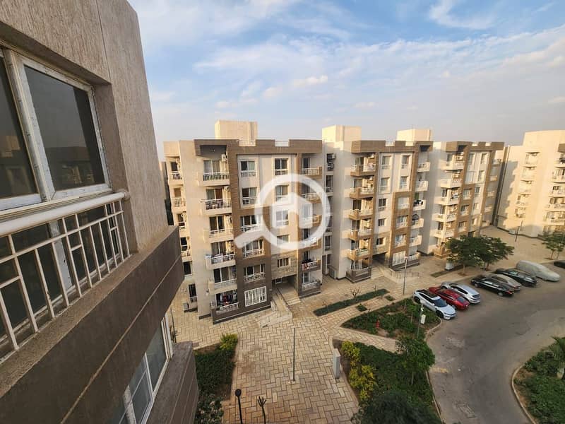 10 da22fcdd-d670-4726-84f4-ef70d219975d. jpg