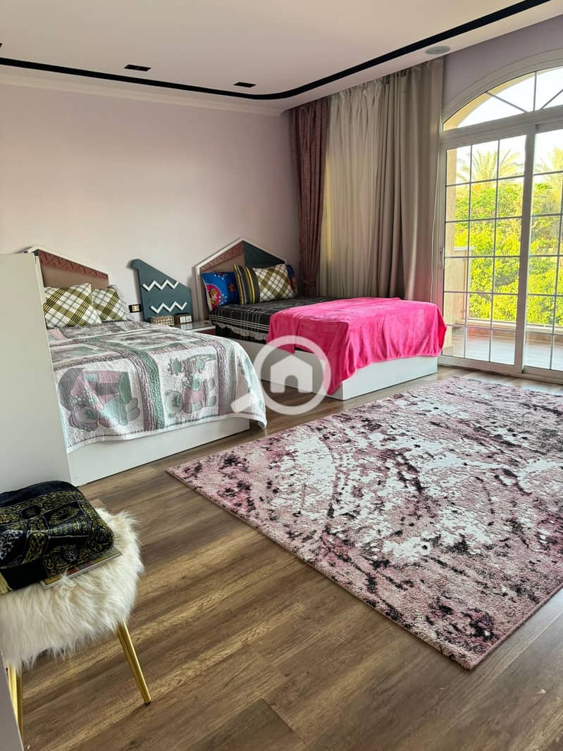 24 38b81586-a1bb-480b-8019-47db7e9bc485. jpeg