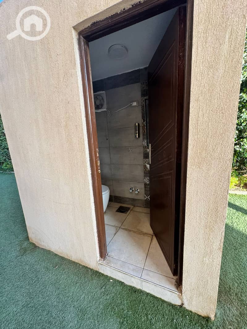 31 90e9bc64-0abe-4cda-9482-9996d29bf83f. jpeg