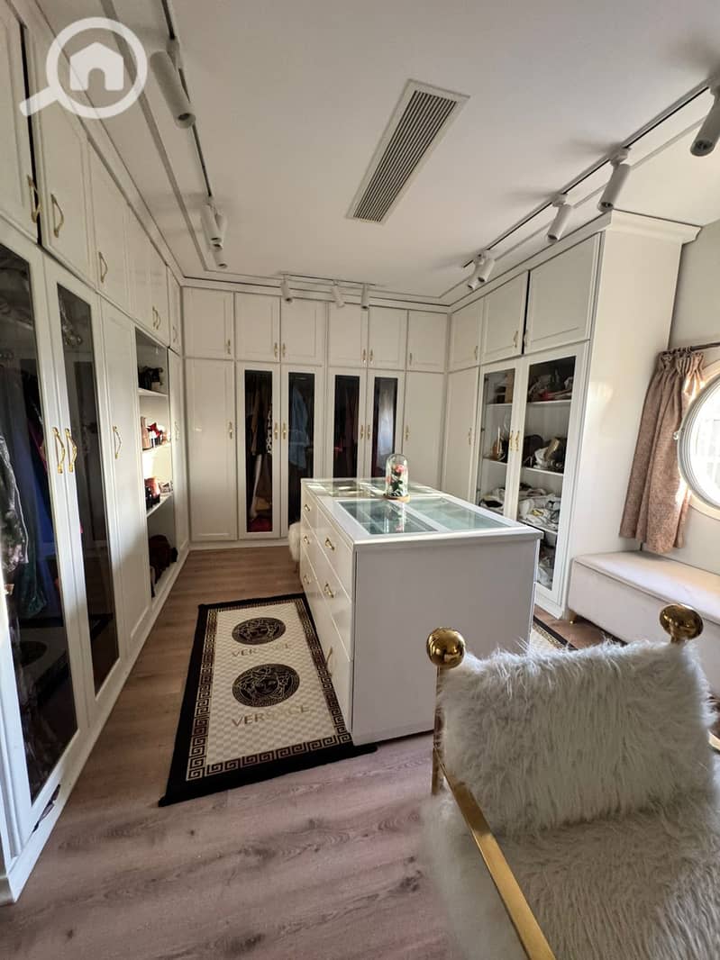 75 e237cd8c-5b60-4a42-8345-74ce202cb4da. jpeg