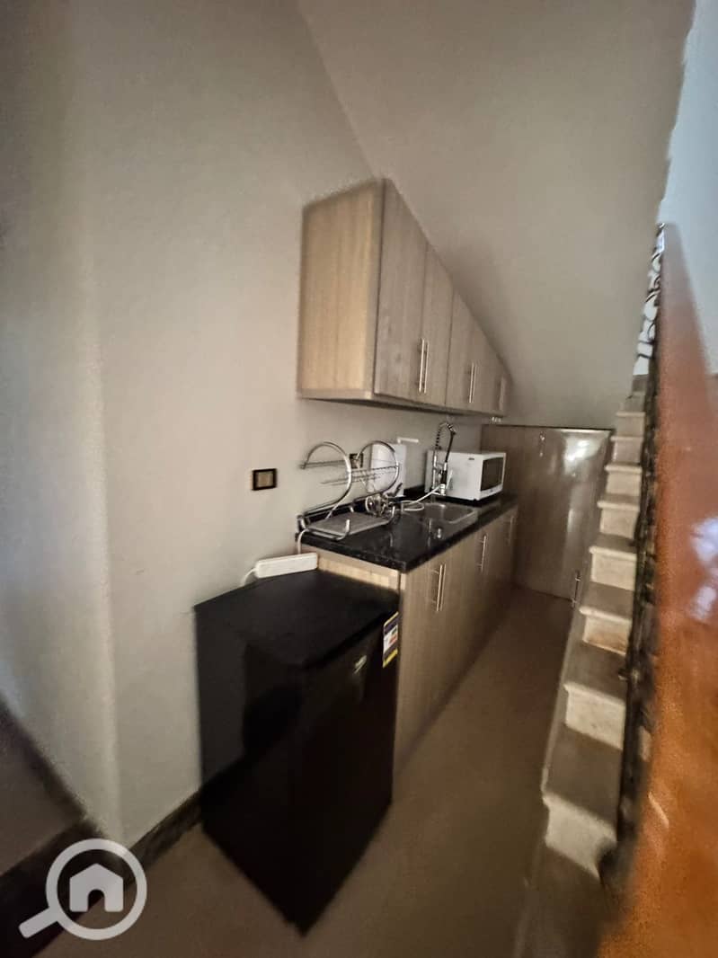 77 f7e13ecf-6bdf-40b1-bb64-bb96a6a2a1ba. jpeg