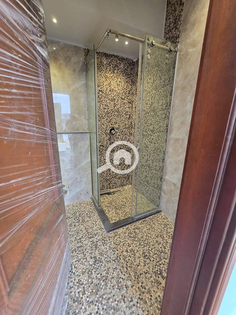 15 92487afb-e041-4d62-9d79-ae314a721461. jpeg